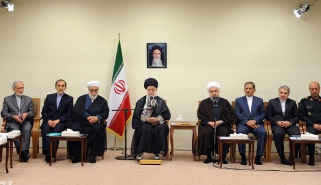قائد الثورة يقدم توجيهاته للحكومة الايرانية خلال استضافة رمضانية