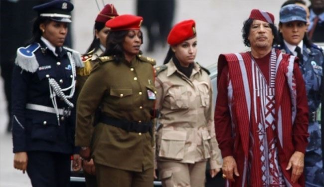 بعد صمت طويل...الحارسة الشخصية للقذافي تكشف سر تجنيده للنساء
