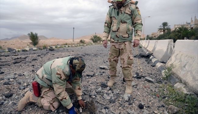 Syrian Soldiers Start Defusing Landmines in Western ISIS-Held Raqqa City