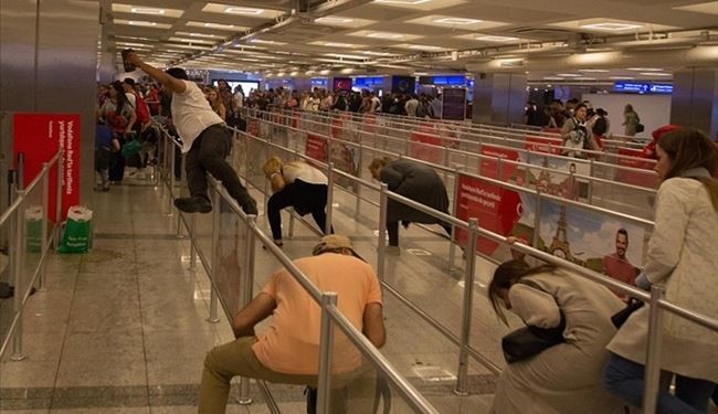 شاهد.. أول صور واضحة لانتحاريي مطار اسطنبول