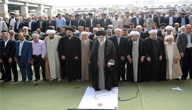 Supreme Leader Leading Eid al-Fitr Prayer