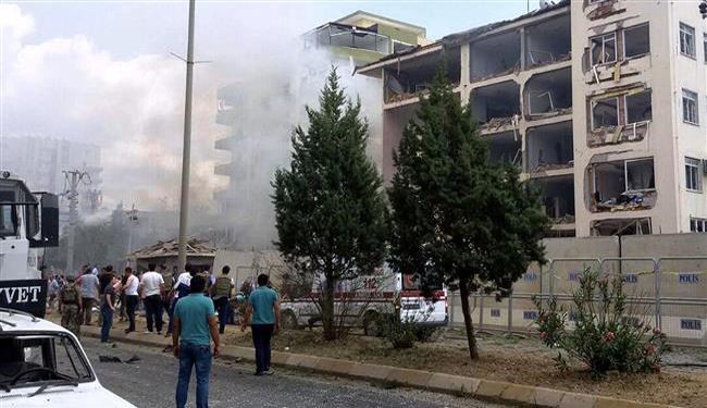 3 Killed, 40 Wounded in Car Bomb Attack on Military Outpost in SE Turkey