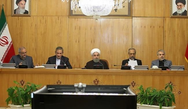 الحكومة الايرانية تطرح حزمة مالية ونقدية لانعاش الاقتصاد