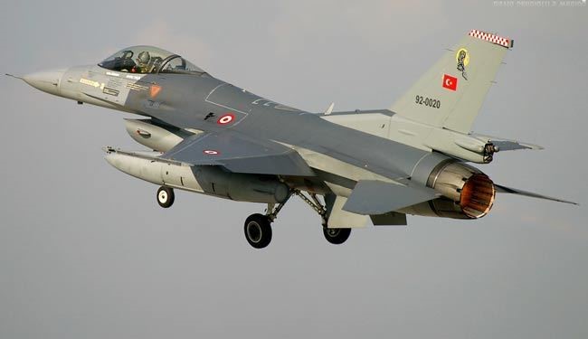 پرواز جنگنده‌های ترکیه برای حمله به کودتاگران