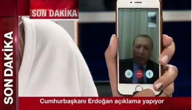 سعودي يدفع  375 ألف دولار لشراء هاتف مذيعة أردوغان
