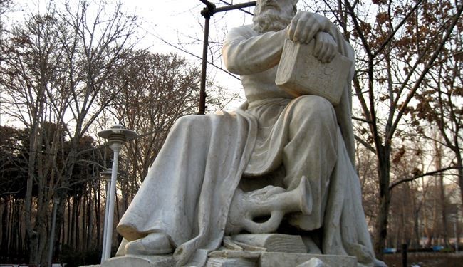 نصب أول تمثال للشاعر الايراني عمر الخيام في روسيا