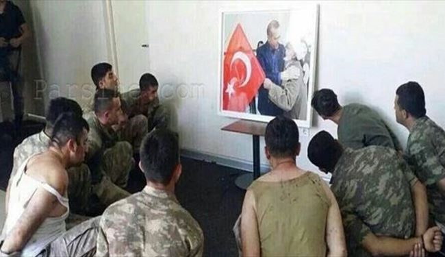 روش عجیب شکنجه کودتاچیان  در ترکیه!