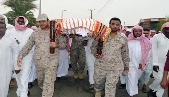 تحالف العدوان يقر بمقتل ضابط و6 جنود سعوديين