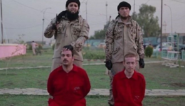أمام أعين الاطفال...داعش يذبح رهينتين في العراق