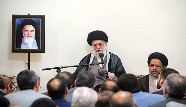 قائد الثورة الإسلامية: يجب وضع حد فاصل مع أميركا