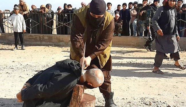 ISIS Executes Young Man in Syria’s Deir EZZur