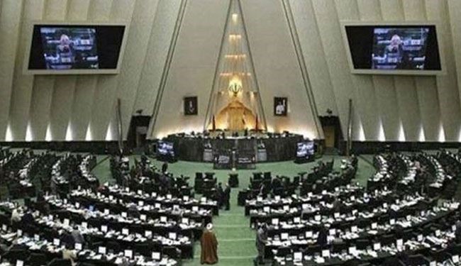 طهران تجدد دعمها للشعب البحريني والشيخ عيسى قاسم