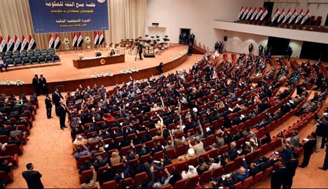 Iraqi Parliament Dismisses Defense Minister