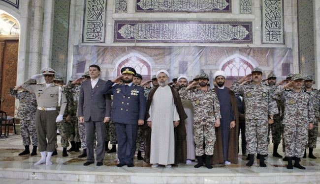 قادة الدفاع الجوي الايراني یجددون العهد مع مبادئ الامام الخمیني (رض)