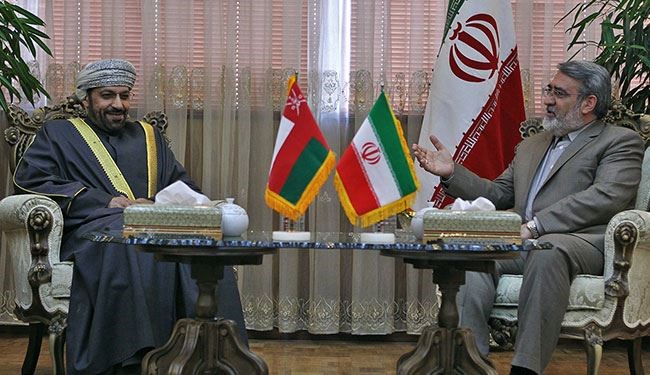 وزير الداخلية العماني يبحث في طهران العلاقات الامنية والاقتصادية