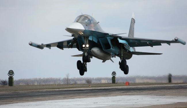 Russian, Syrian Fighter Jets Bomb Terrorists' Centers in Northern & Southern Aleppo
