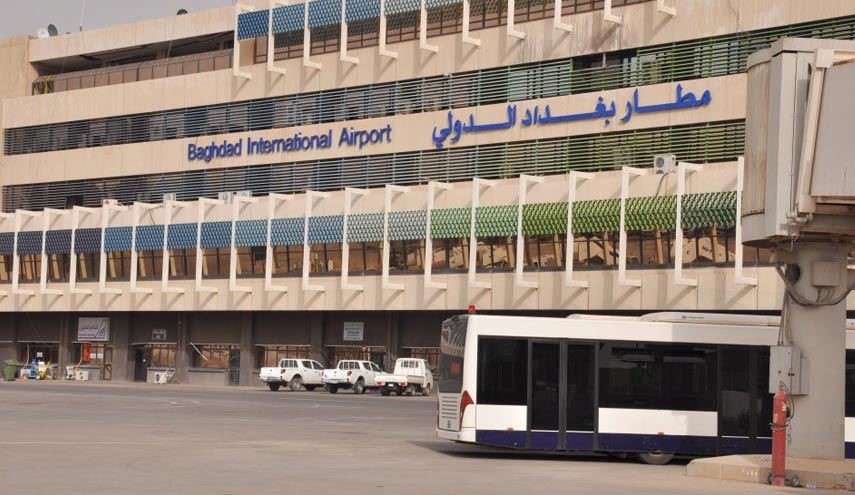 العالم: تجمع صدها تن از منافقین در فرودگاه بغداد