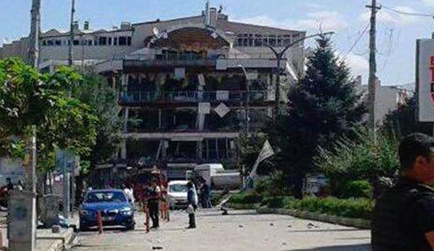 At Least 48 Wounded in Van Car Bomb Attack in Turkey’s East