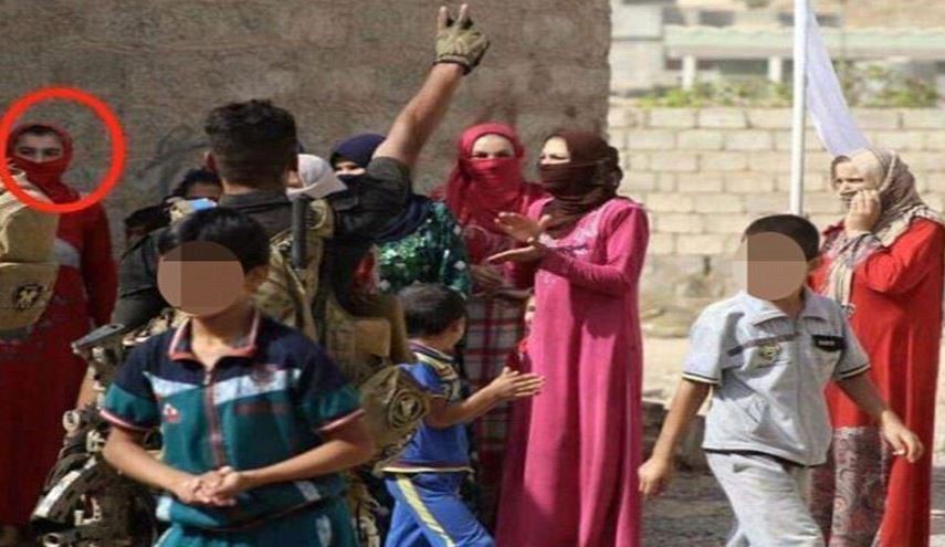 فرار سرکردۀ داعش با لباس زنانه!