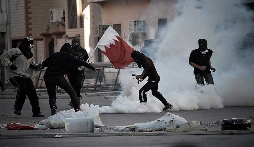 البحرين.. اشتباكات بين متظاهرين وقوات النظام قرب دوار اللؤلؤة