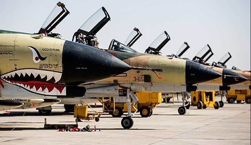 LATEST PHOTOS: Air Force Starts Massive Drills in Central Iran