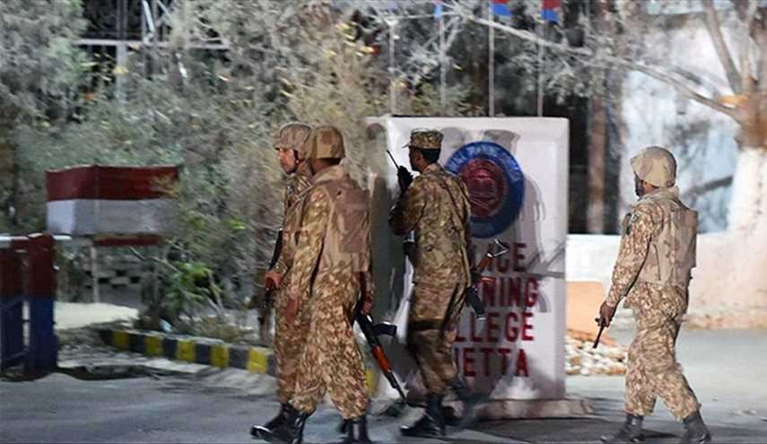 بالصور؛ ارتفاع حصيلة الهجوم في باكستان إلى 44 قتيلا