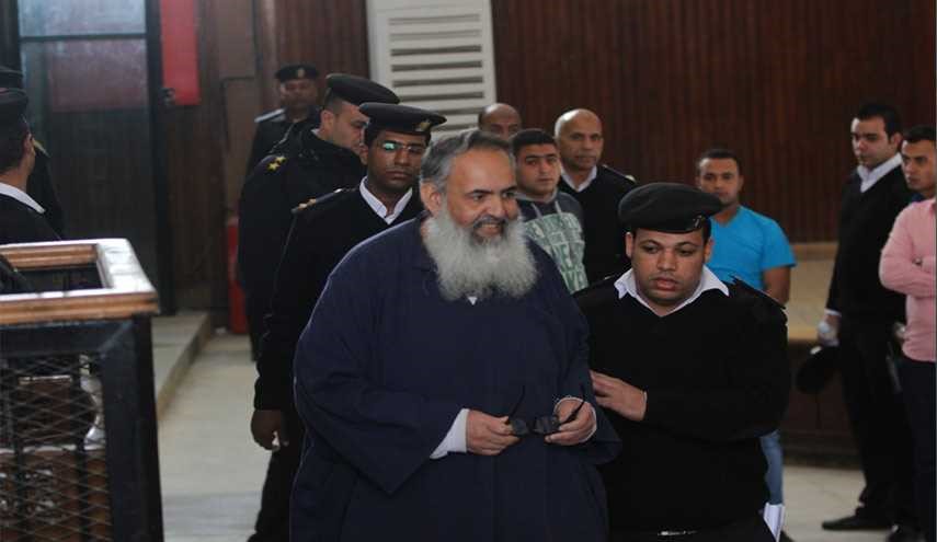 بالصور.. مصر: تأجيل محاكمة صلاح أبو إسماعيل