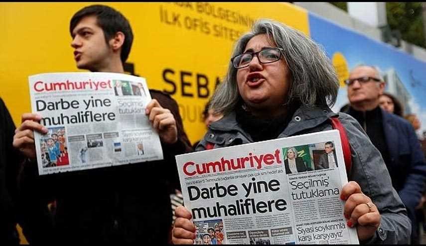 بازداشت 9 روزنامه‌نگار مخالف در ترکیه