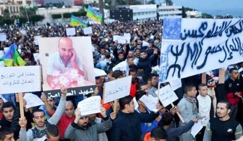 ادامه اعتراض به قتل ماهی فروش در مغرب