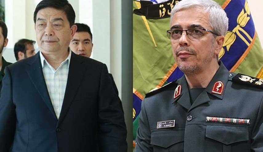 رئيس الاركان العامة للقوات الايرانية يستقبل وزير الدفاع الصيني