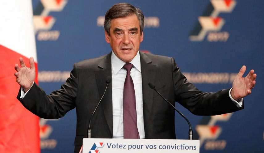 فرنسوا فيون يتصدر نتائج الانتخابات التمهيدية لليمين الفرنسي
