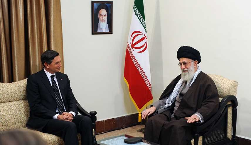 Ayatollah Khamenei: US-Led Coalition Unsuccessful against ISIS