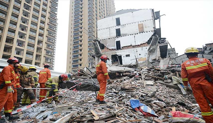 مقتل اكثر من 40 شخصا بانهيار منصة بناء وسط الصين