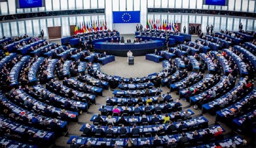 البرلمان الاوروبي يطلب تجميد مفاوضات انضمام تركيا الى الاتحاد