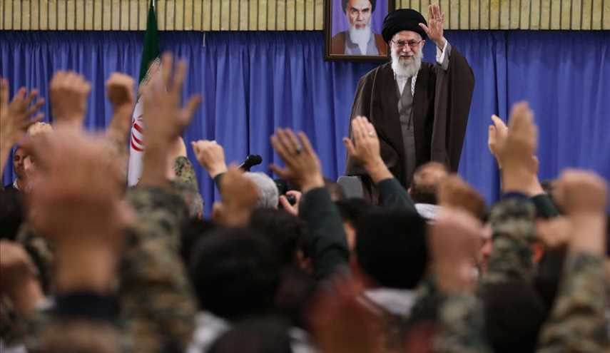 لقاء قائد الثورة الاسلامية بعدد من قيادات التعبئة الشعبية