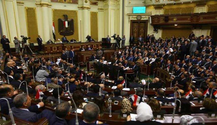 نواب مصريون:إغلاق السفارة القطرية وطرد سفيرها من القاهرة