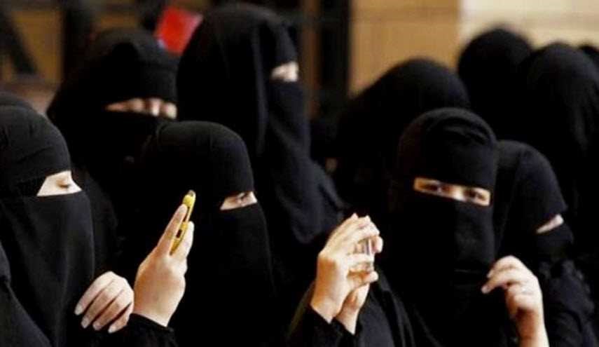 عضو بالمجلس السعودي يطالب بتجنيد النساء!