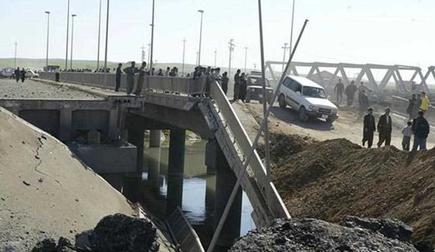 طيران التحالف يقصف جسور الموصل لاحتواء تحرك الارهابيين