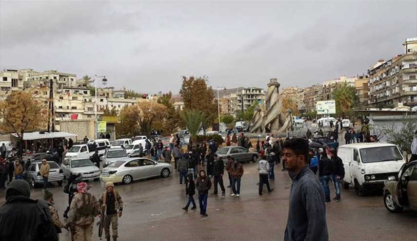 خروج عشرات المسلحين وذويهم من منطقة التل بريف دمشق الى إدلب