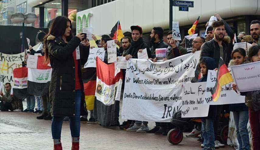 بالصور ...العراقيون في ألمانيا  يطالبون بحقهم بالإقامة أسوة بغيرهم