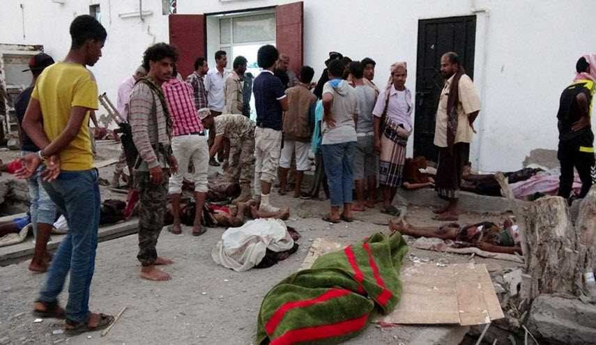 49 قتيلا في هجوم انتحاري استهدف ميليشيا تابعة لهادي في عدن