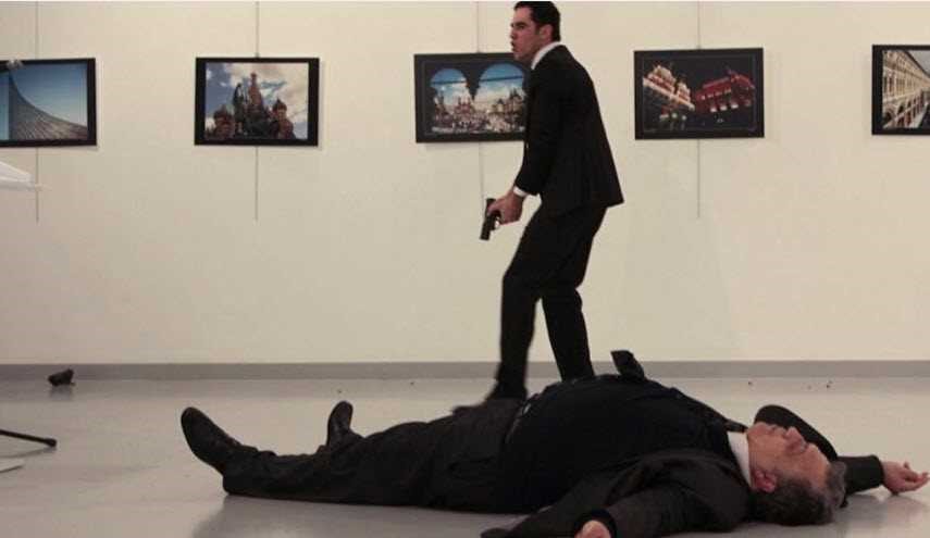 فتوى سعودية تحرم الفرح في إغتيال السفير الروسي في أنقرة