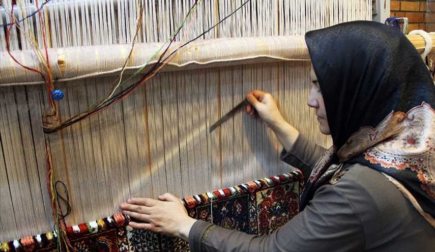 السجاد الیدوی صناعة نسائیة فی جنوب غرب ایران