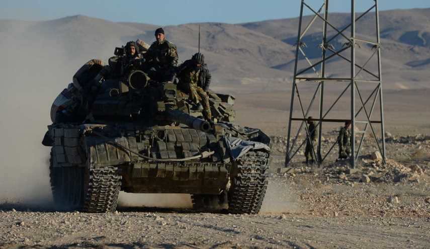 الجيش السوري يستهدف تجمعات لداعش في محيط تدمر