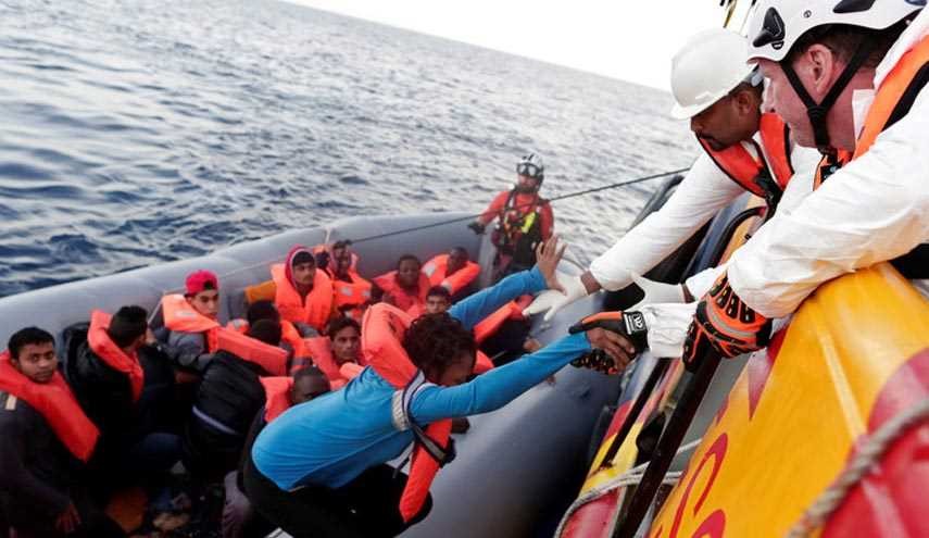 إنقاذ نحو 900 مهاجر قبالة السواحل الليبية