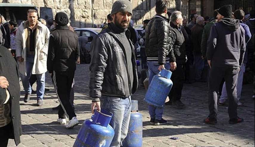 Syrian Authorities Distribute Gas Canisters, Water Supplies in Damascus