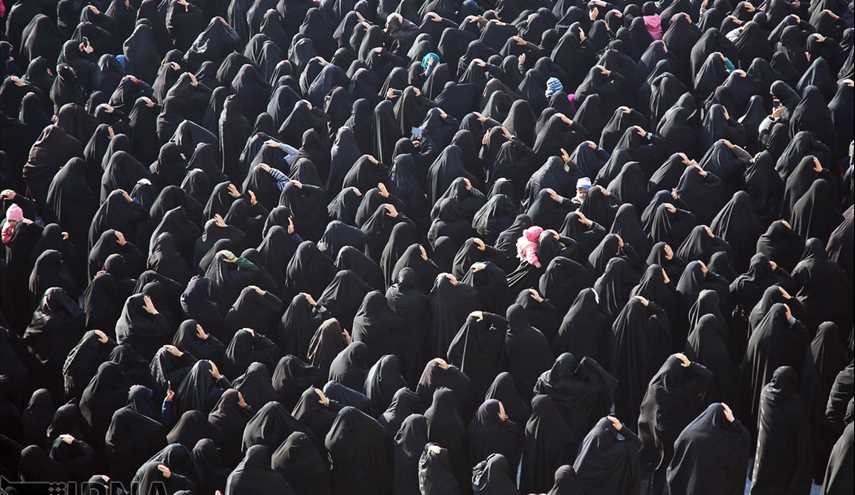خدام مرقد السيدة المعصومة سلام الله عليها يحيون ذكرى وفاتها
