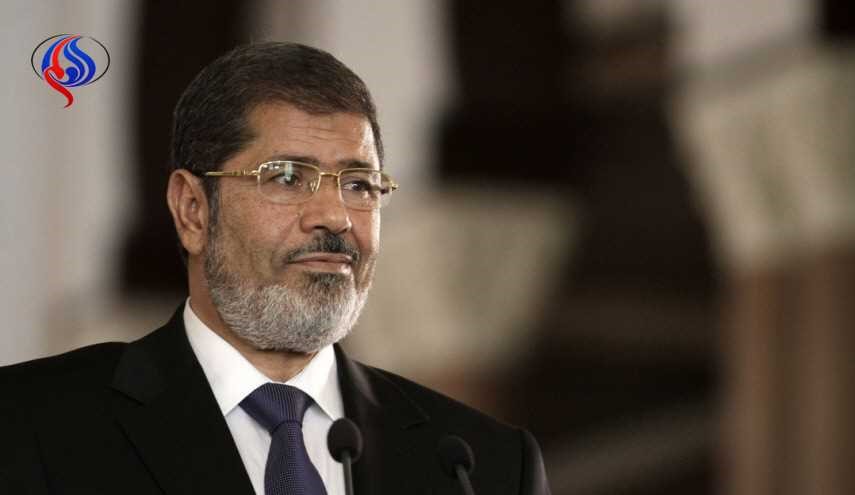 سياسي مصري يبشر بعودة محمد مرسي لحكم مصر!