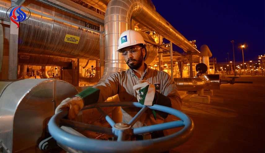 تولید نفت عربستان به زیر 10 میلیون بشکه در روز رسید