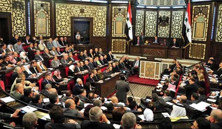 مسودة الدستور السوري الجديد: لا مكان للعروبة والبرلمان ينحي الرئيس!